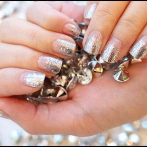 Color Street Dripping in Diamonds